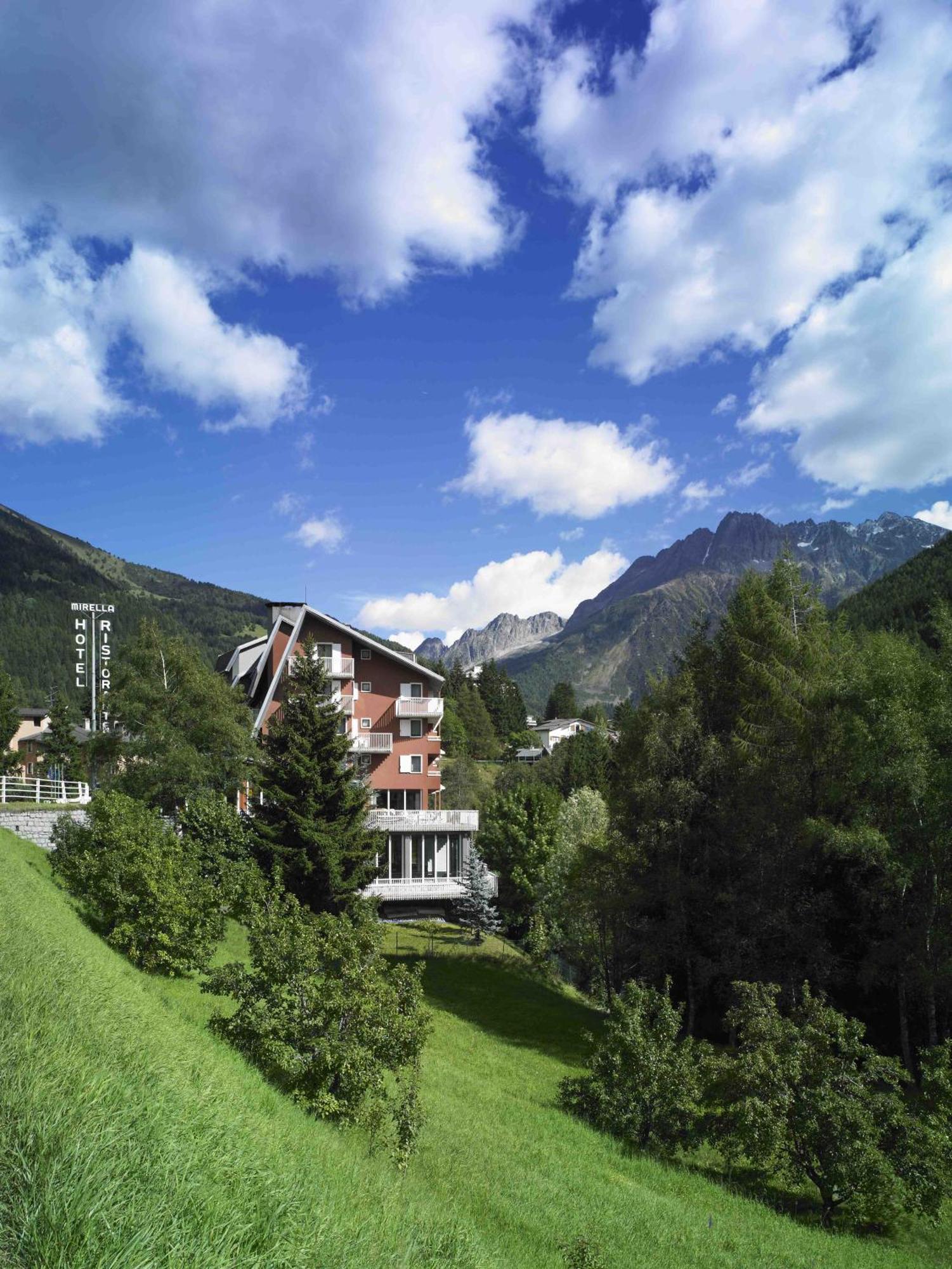 Hotel Mirella Ponte Di Legno Kültér fotó