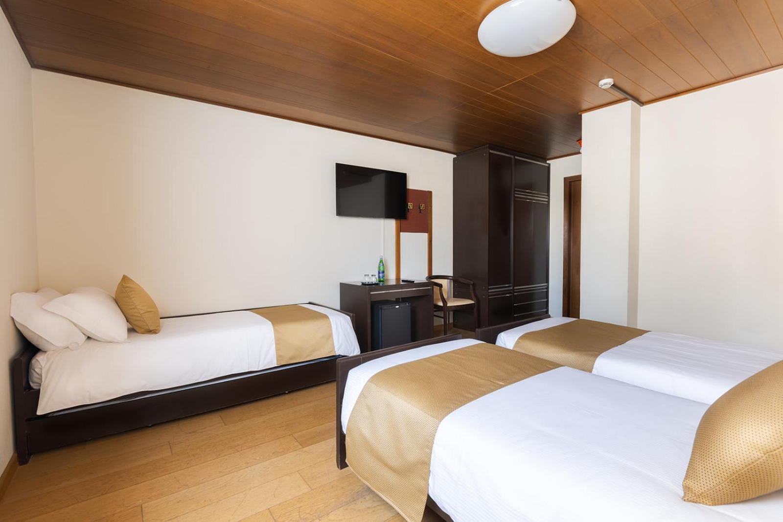 Hotel Mirella Ponte Di Legno Kültér fotó