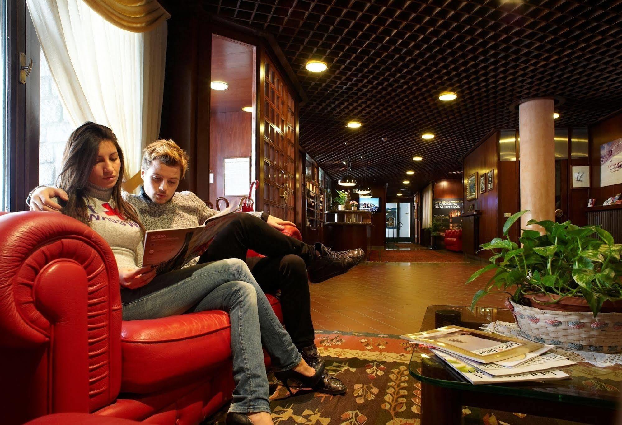 Hotel Mirella Ponte Di Legno Kültér fotó