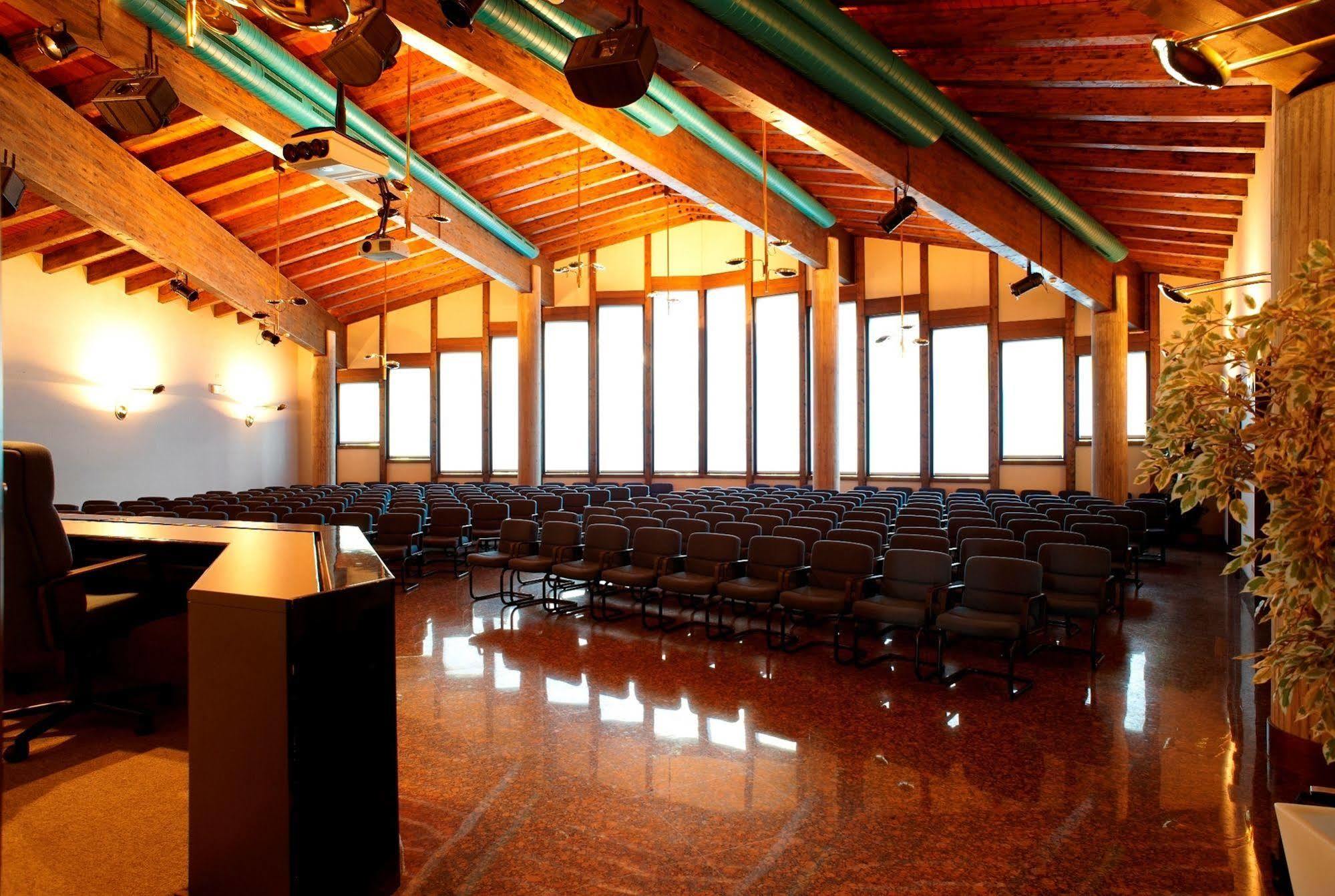 Hotel Mirella Ponte Di Legno Kültér fotó